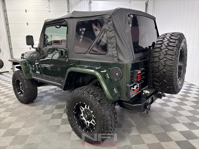 Photo of 1997 Green Jeep Wrangler