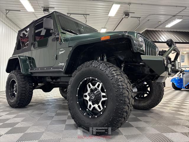 Photo of 1997 Green Jeep Wrangler