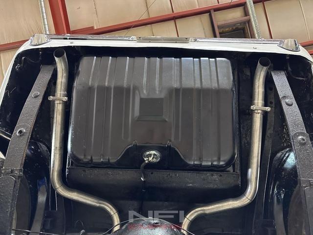 Photo of 1966 White Ford Mustang