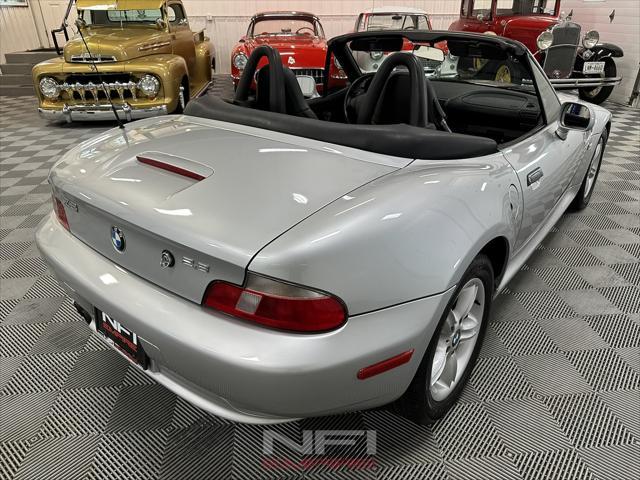 Photo of 2000 Titanium Silver Metallic BMW Z3