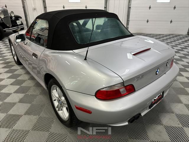 Photo of 2000 Titanium Silver Metallic BMW Z3
