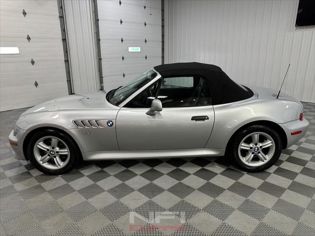 Photo of 2000 Titanium Silver Metallic BMW Z3