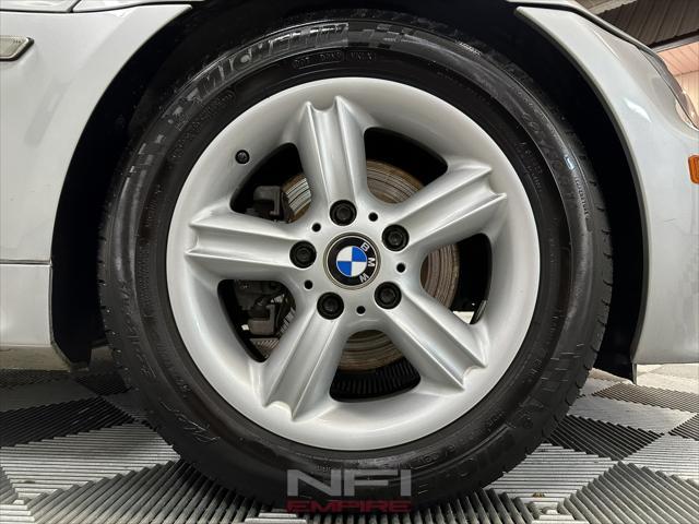 Photo of 2000 Titanium Silver Metallic BMW Z3