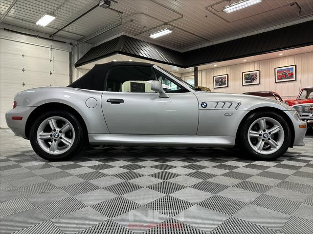 Photo of 2000 Titanium Silver Metallic BMW Z3