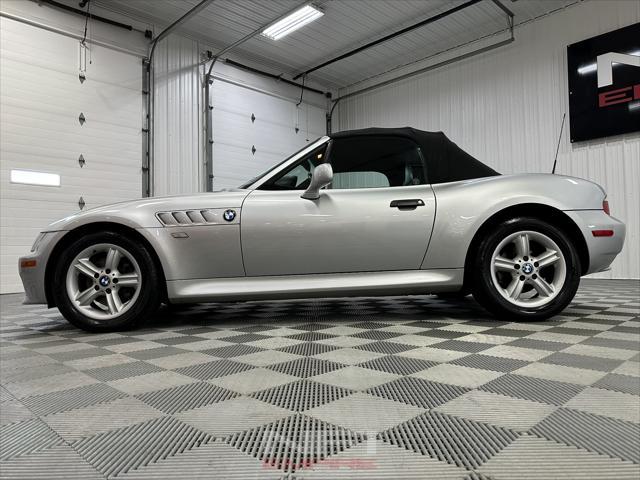 Photo of 2000 Titanium Silver Metallic BMW Z3