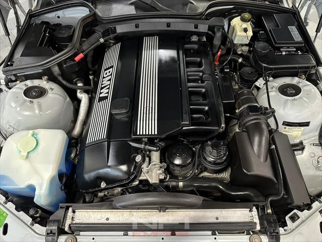 Photo of 2000 Titanium Silver Metallic BMW Z3