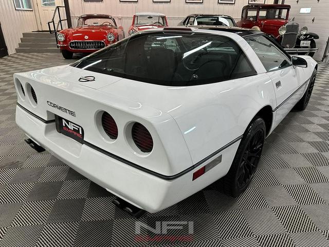 Photo of 1989 White Chevrolet Corvette