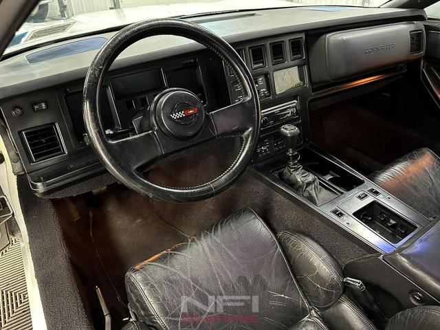 Photo of 1989 White Chevrolet Corvette