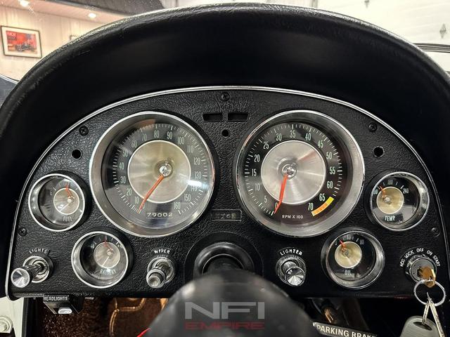 Photo of 1963 White Chevrolet Corvette