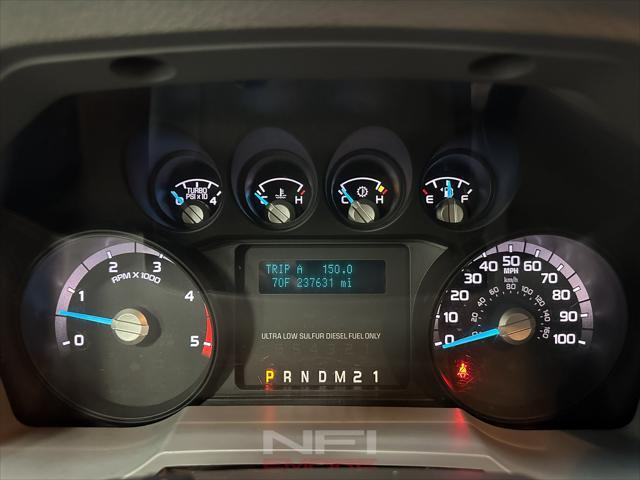 Photo of 2014 Oxford White Ford F-350