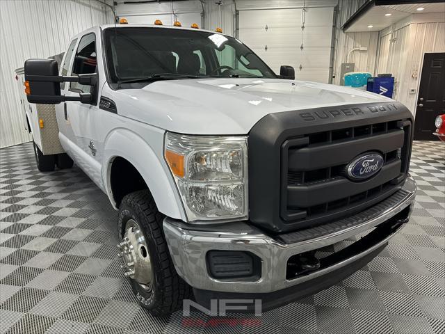 Photo of 2014 Oxford White Ford F-350