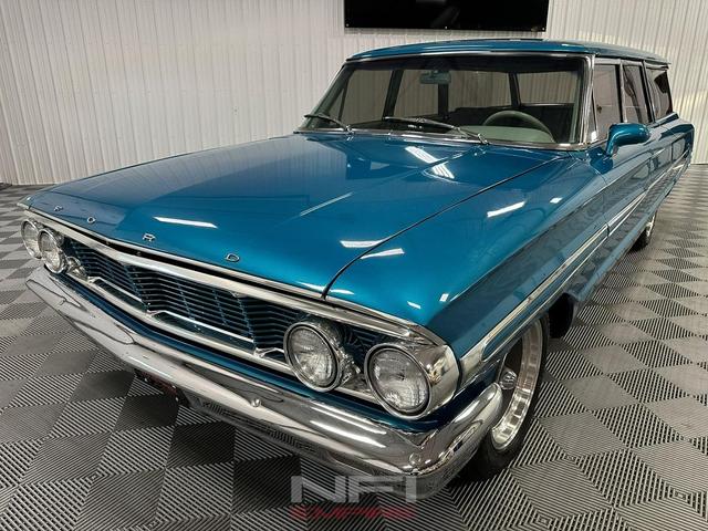 Photo of 1964 Blue-Metallic Ford Country Squire