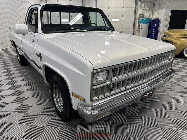 Photo of 1981 White Chevrolet C10/K10