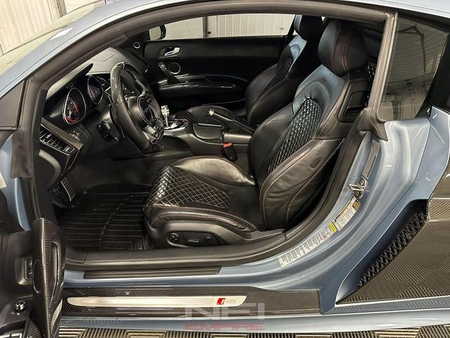 Photo of 2014 Blue Audi R8