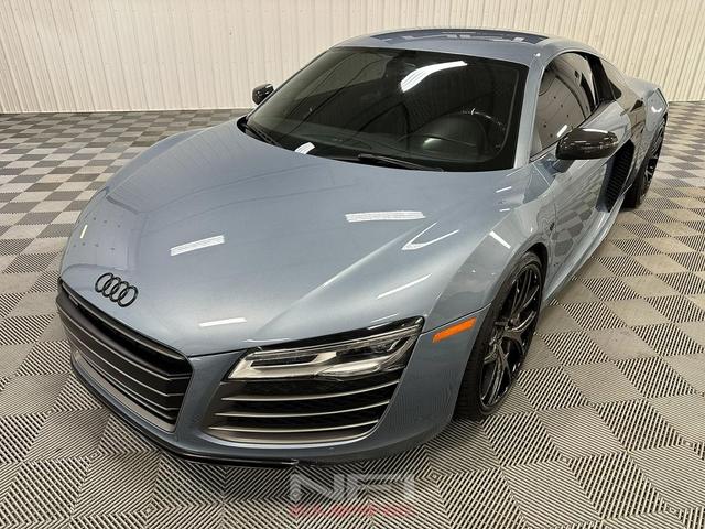 Photo of 2014 Blue Audi R8