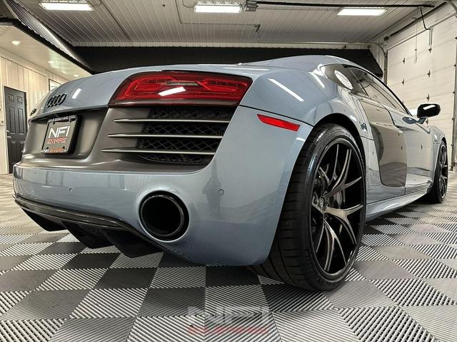 Photo of 2014 Blue Audi R8