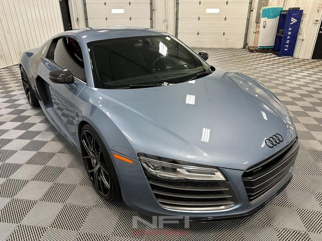 Photo of 2014 Blue Audi R8