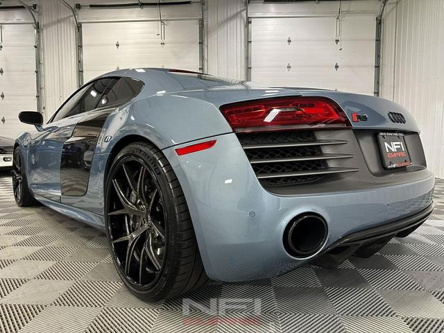 Photo of 2014 Blue Audi R8