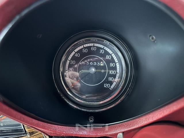 Photo of 1975 Silver Oldsmobile Cutlass