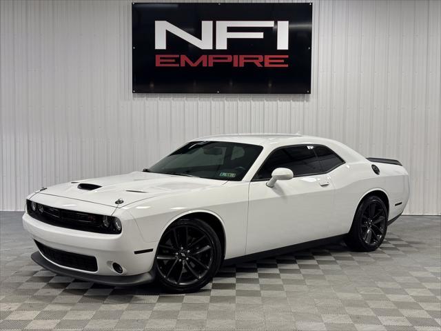 Photo of 2019 White Knuckle Clearcoat Dodge Challenger