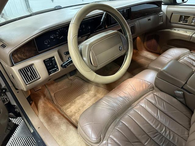 Photo of 1993 Beige Buick Roadmaster