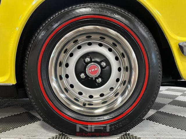 Photo of 1972 Yellow Triumph TR6