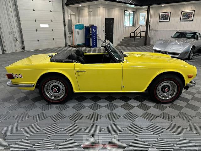 Photo of 1972 Yellow Triumph TR6
