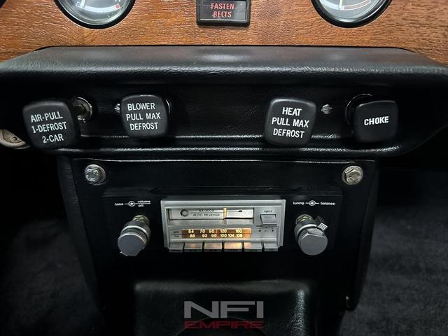 Photo of 1972 Yellow Triumph TR6