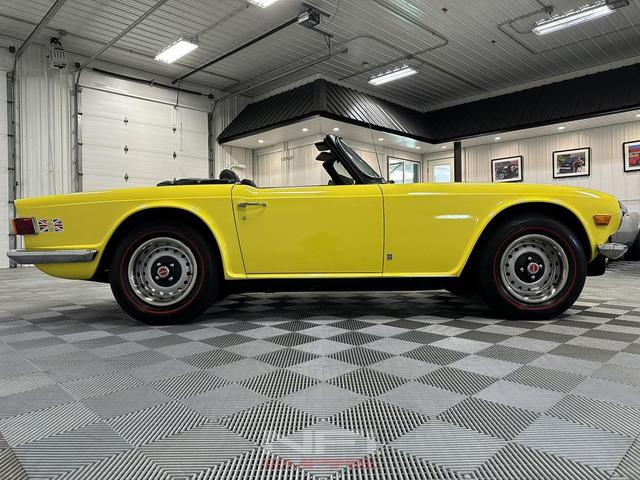 Photo of 1972 Yellow Triumph TR6