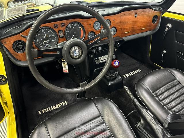 Photo of 1972 Yellow Triumph TR6