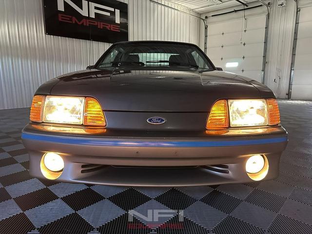 Photo of 1988 Gray Ford Mustang
