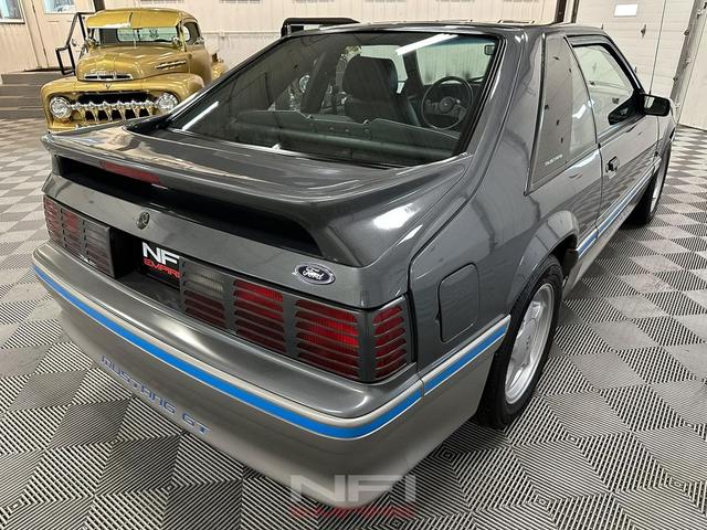 Photo of 1988 Gray Ford Mustang