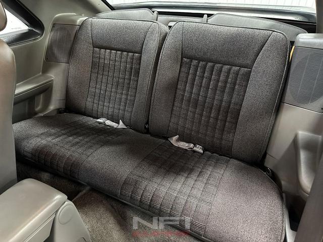 Photo of 1988 Gray Ford Mustang