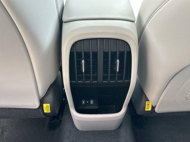 Photo of 2025 Neoteric Yellow Hyundai KONA