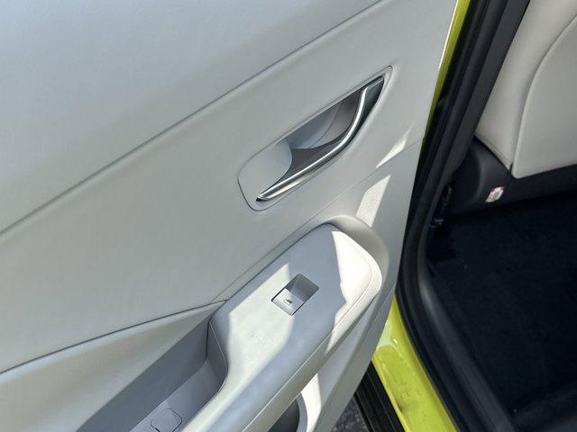 Photo of 2025 Neoteric Yellow Hyundai KONA