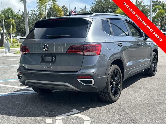 Photo of 2022 Gray Volkswagen Taos