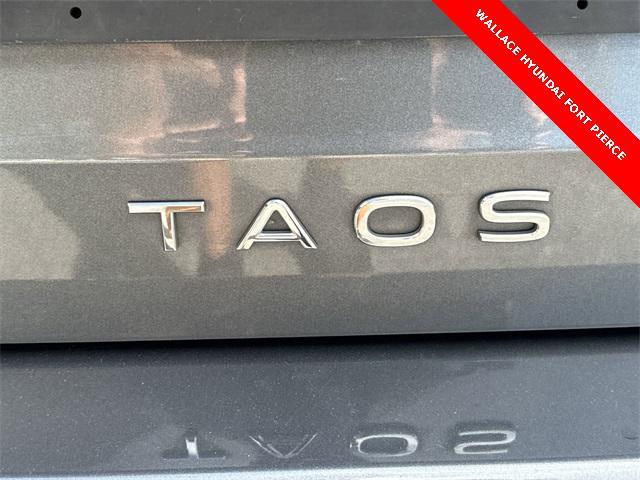 Photo of 2022 Gray Volkswagen Taos