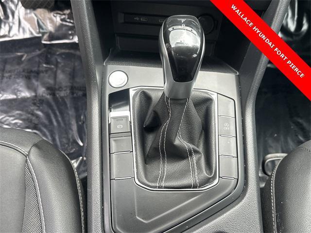 Photo of 2022 Pure White Volkswagen Taos