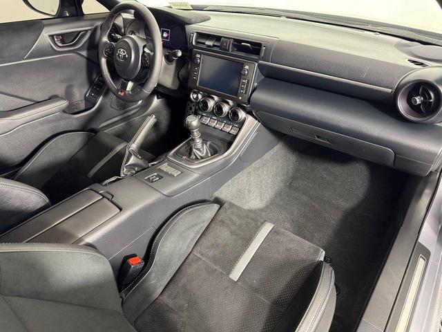 Photo of 2024 Silver Toyota GR86