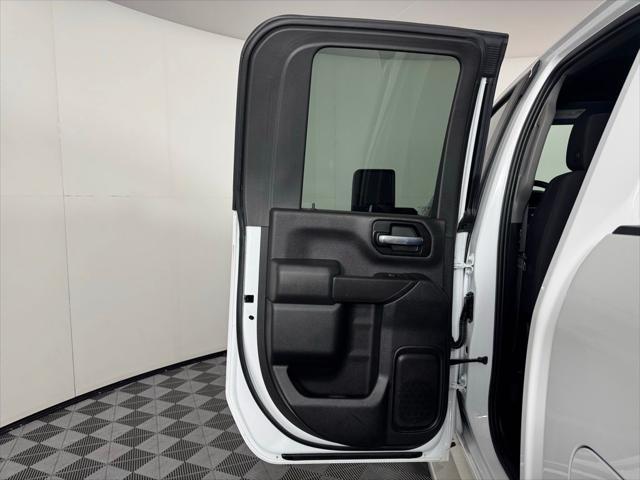 Photo of 2022 Summit White Chevrolet Silverado 2500