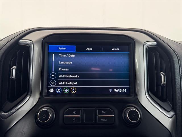 Photo of 2022 Summit White Chevrolet Silverado 2500