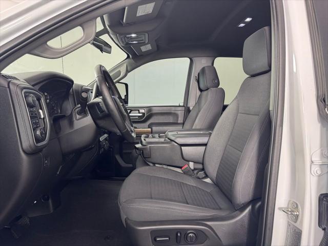 Photo of 2022 Summit White Chevrolet Silverado 2500