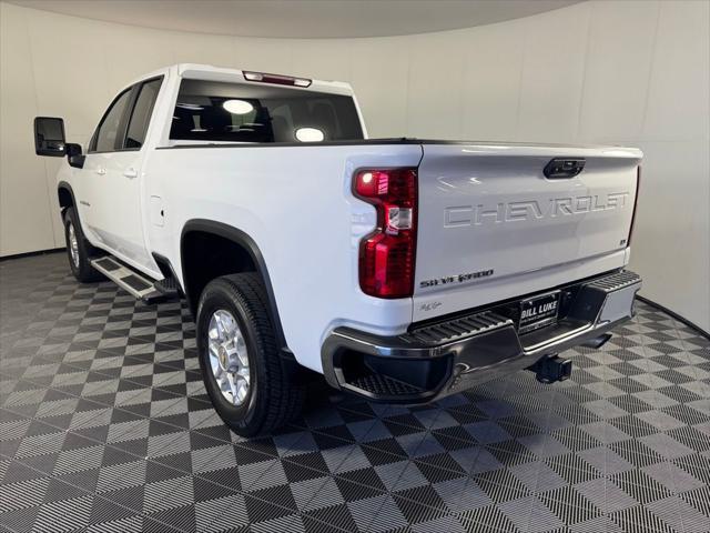 Photo of 2022 Summit White Chevrolet Silverado 2500
