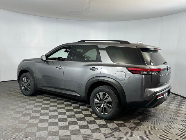 Photo of 2024 Gun Metallic Nissan Pathfinder