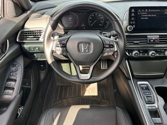 Photo of 2019 Crystal Black Pearl Honda Accord