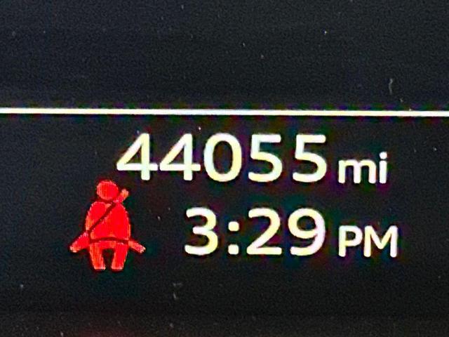 Photo of 2021 Glacier White Metallic Audi Q8