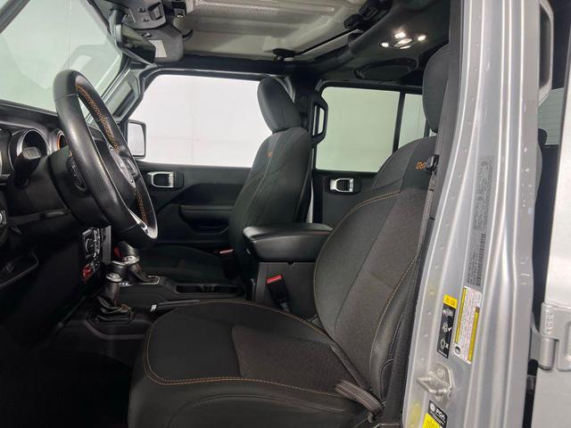 Photo of 2022 Silver Zynith Clearcoat Jeep Gladiator