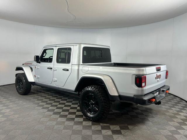 Photo of 2022 Silver Zynith Clearcoat Jeep Gladiator