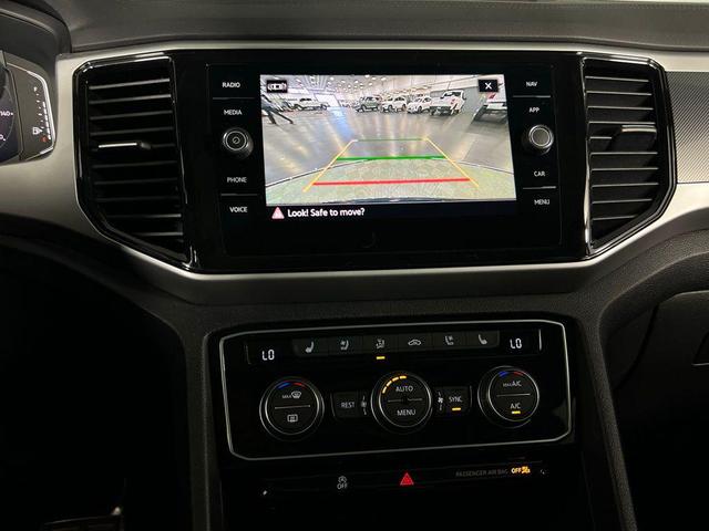 Photo of 2023 Tourmaline Blue Metallic Volkswagen Atlas