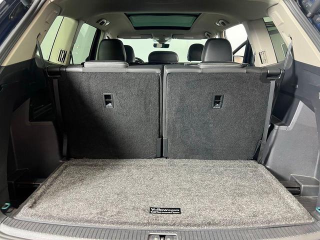 Photo of 2023 Tourmaline Blue Metallic Volkswagen Atlas